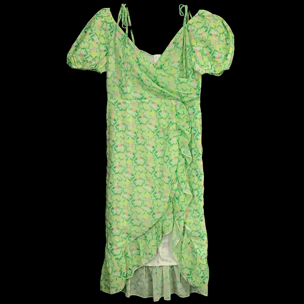 PrettyLittleThing Green Floral Print Ruffle Trim Dress